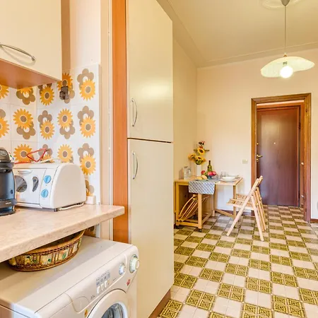 Apartman Il Rifugio - Town Center Apartment With Balcony - Happy Rentals *